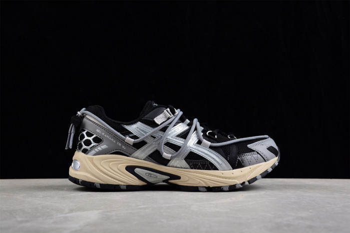 As*ic*s sneaker