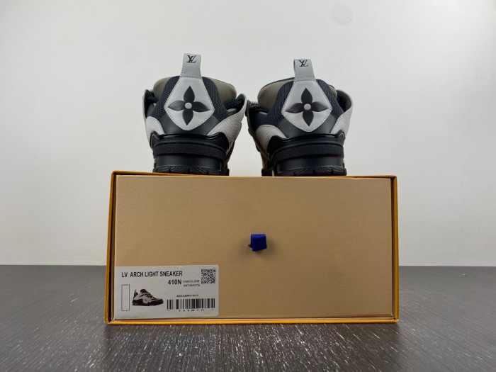lovt sneaker