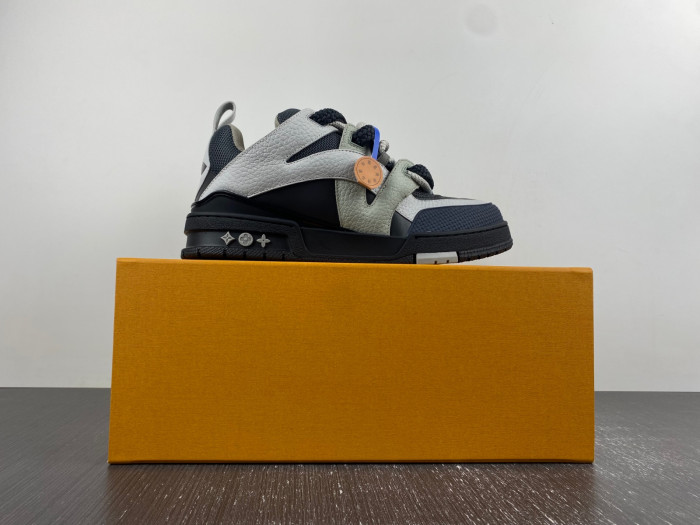 lovt sneaker