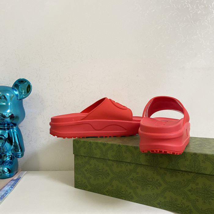 guc sandal