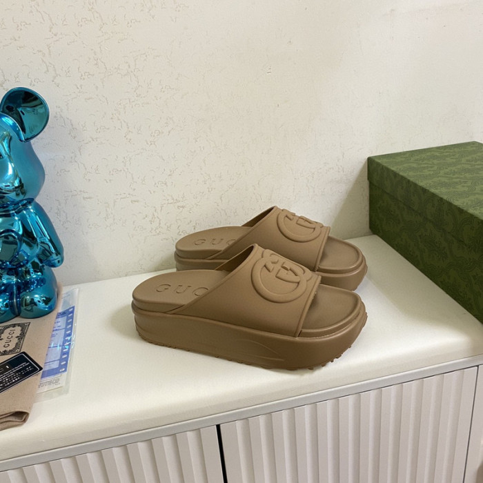 guc sandal