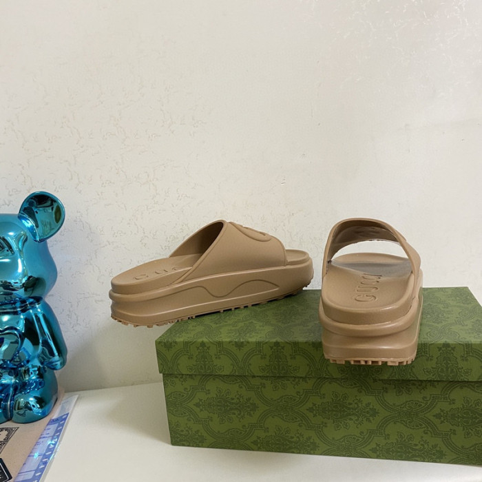 guc sandal