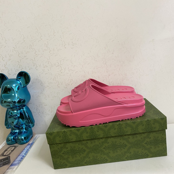guc sandal
