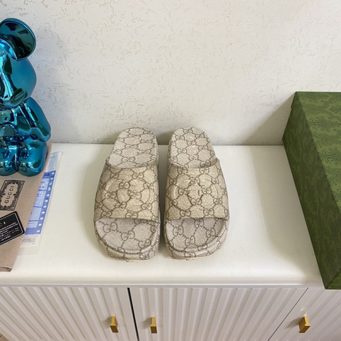 guc sandal