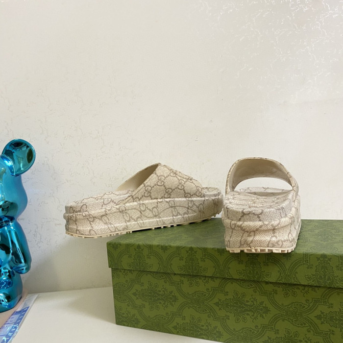 guc sandal
