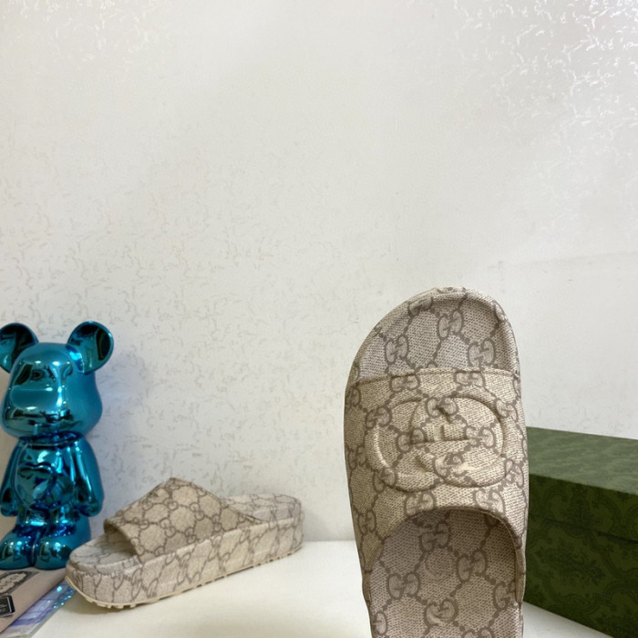 guc sandal