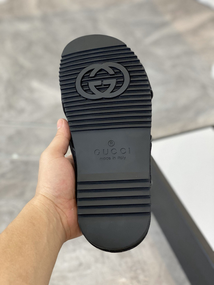guc sandal
