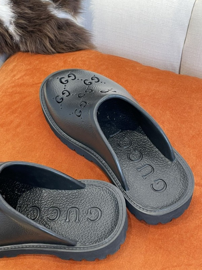 guc sandal