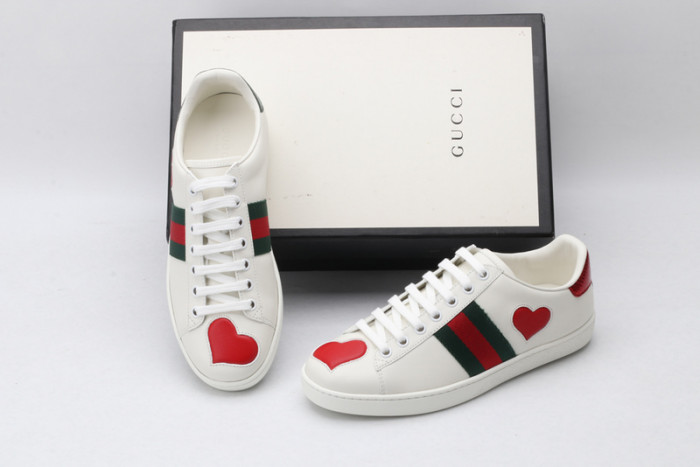 gi ace embroidered low-top sneaker