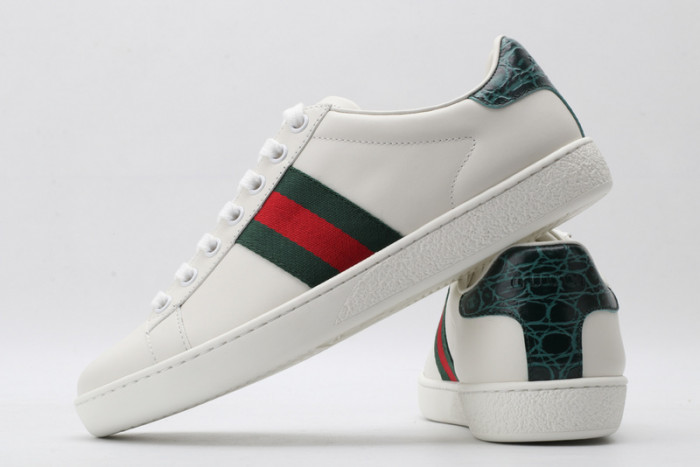 gi ace embroidered low-top sneaker