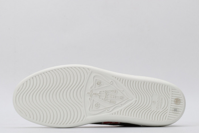 gi ace embroidered low-top sneaker