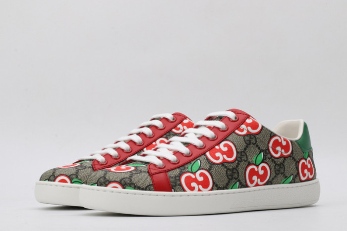 gi ace embroidered low-top sneaker