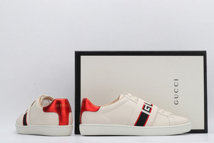 gi ace embroidered low-top sneaker