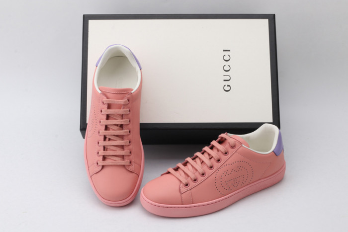 gi ace embroidered low-top sneaker