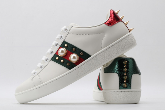 gi ace embroidered low-top sneaker