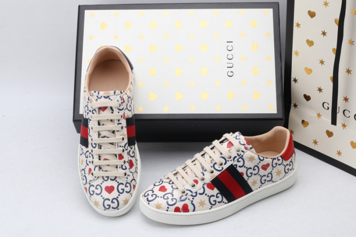 gi ace embroidered low-top sneaker