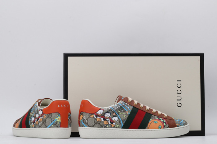 gi ace embroidered low-top sneaker