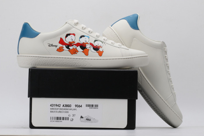 gi ace embroidered low-top sneaker