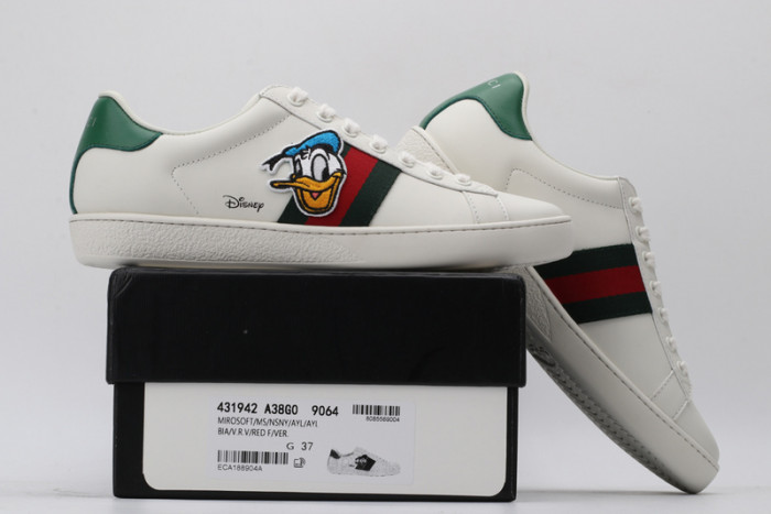 gi ace embroidered low-top sneaker