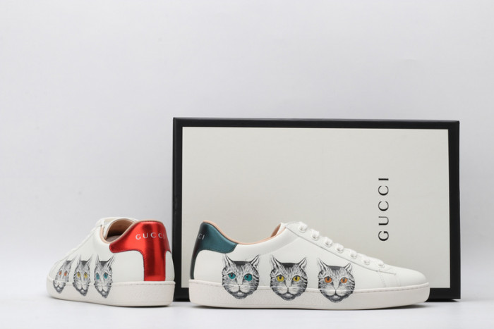 gi ace embroidered low-top sneaker