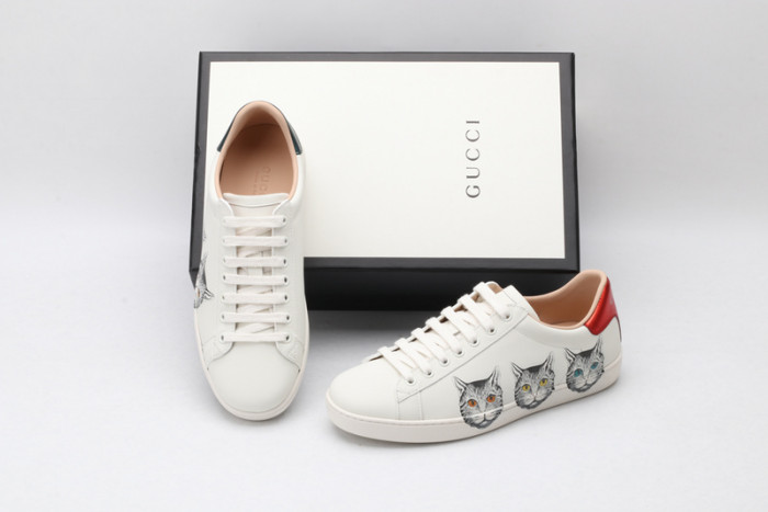 gi ace embroidered low-top sneaker