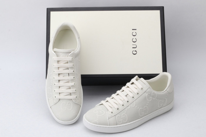 gi ace embroidered low-top sneaker