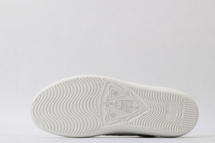 gi ace embroidered low-top sneaker