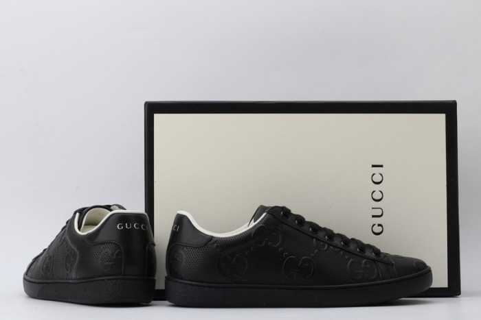 gi ace embroidered low-top sneaker