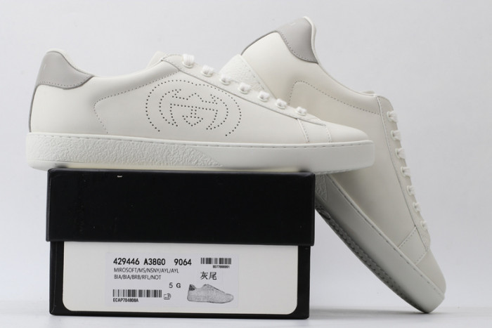 gi ace embroidered low-top sneaker
