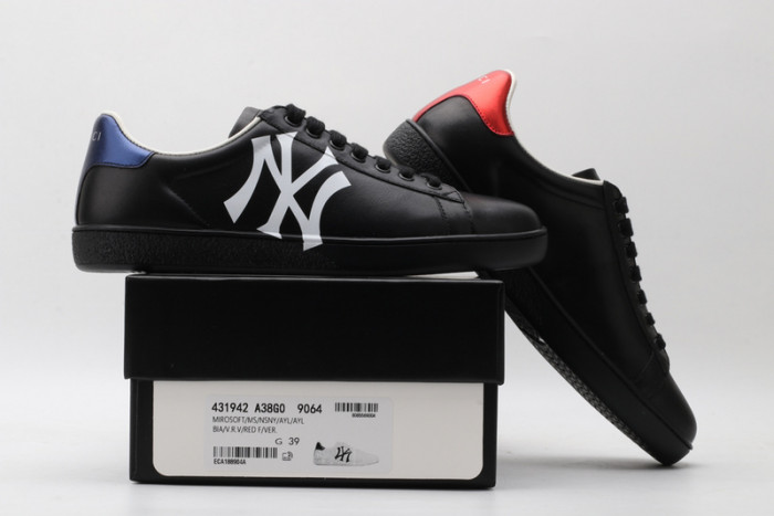 gi ace embroidered low-top sneaker