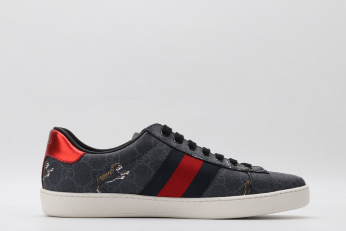 gi ace embroidered low-top sneaker