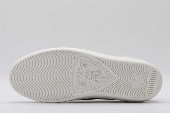 gi ace embroidered low-top sneaker