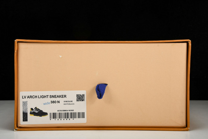 lovt sneaker