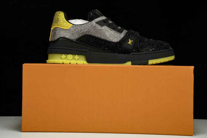 lovt sneaker
