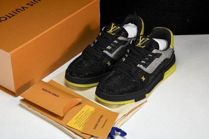 lovt sneaker