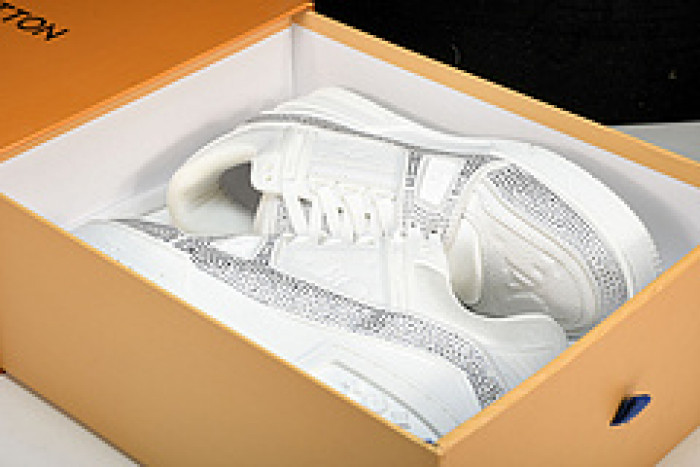 lovt sneaker
