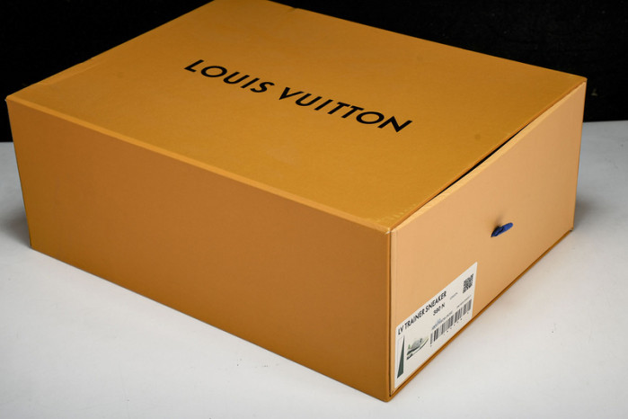 lovt sneaker