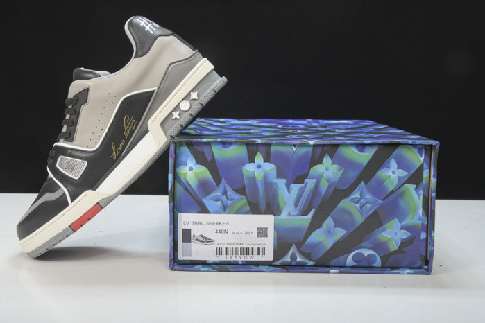 lovt sneaker