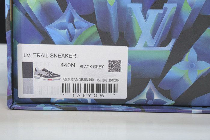 lovt sneaker