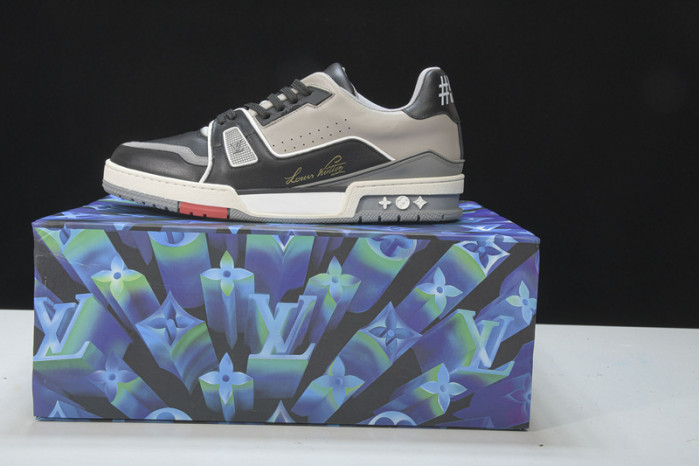 lovt sneaker