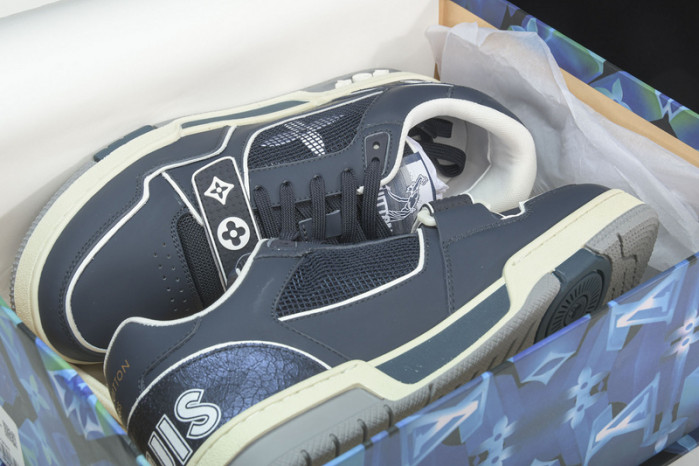 lovt sneaker