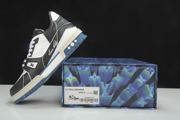 lovt sneaker