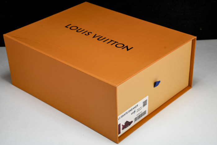 lovt sneaker