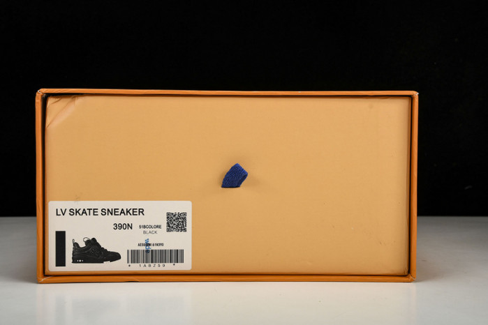 lovt sneaker