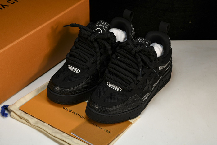 lovt sneaker