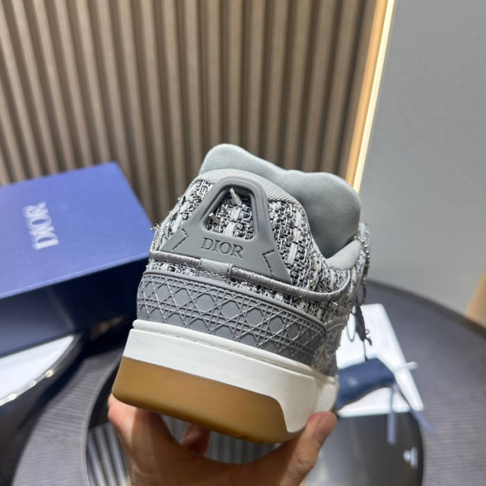 DR B9S SNEAKER