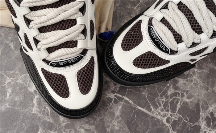 lovt sneaker