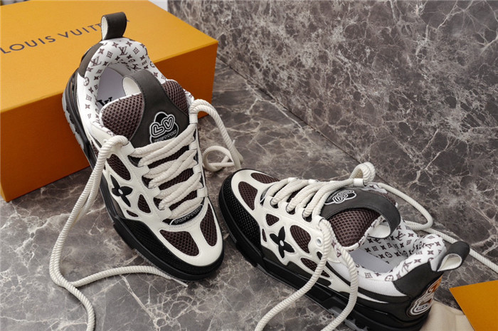 lovt sneaker