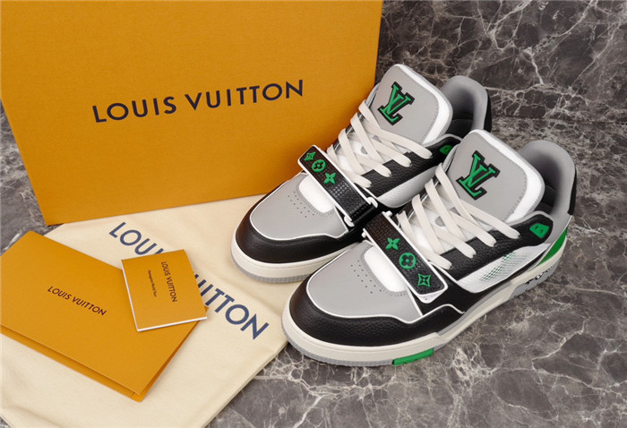 lovt sneaker