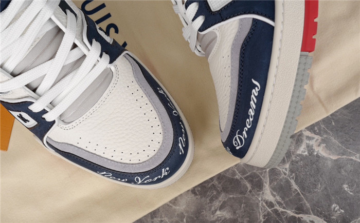 lovt sneaker